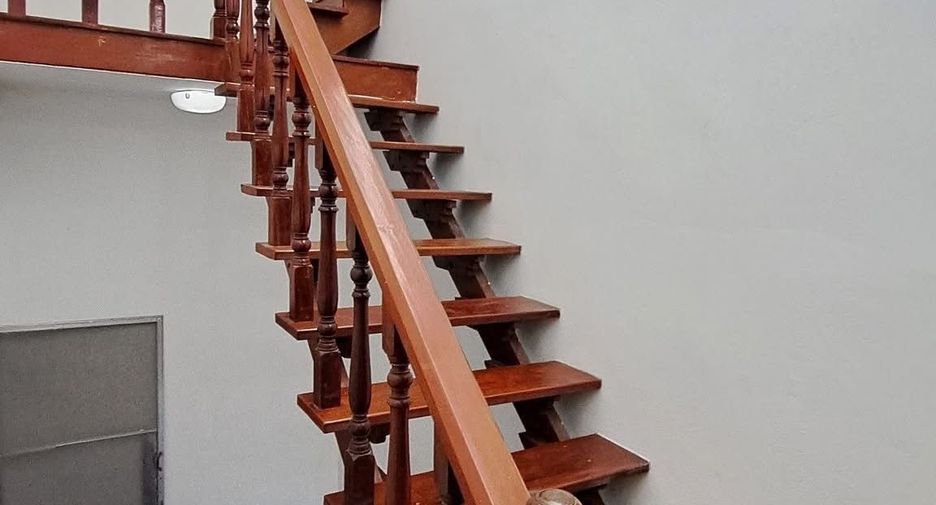 Reihenhaus zur Miete mit 3 Zimmer in Watthana, Bangkok