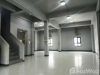For rent 3 bedrooms office in Watthana, Bangkok