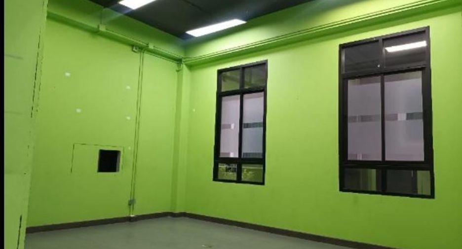 For rent 3 bedrooms office in Watthana, Bangkok