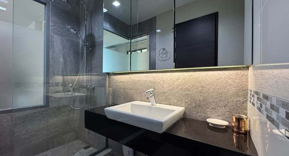 For rent 1 bed condo in Ratchathewi, Bangkok