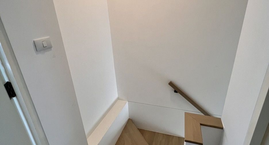 Reihenhaus zur Miete mit 2 Zimmer in Bang Phli, Samut Prakan
