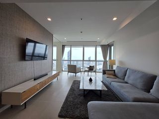 Condo en alquiler de 2 habitaciones en Sathon, Bangkok