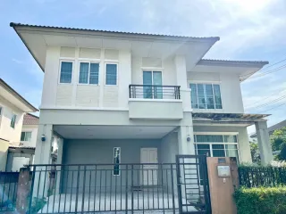 For rent 3 bedrooms house in Lat Krabang, Bangkok