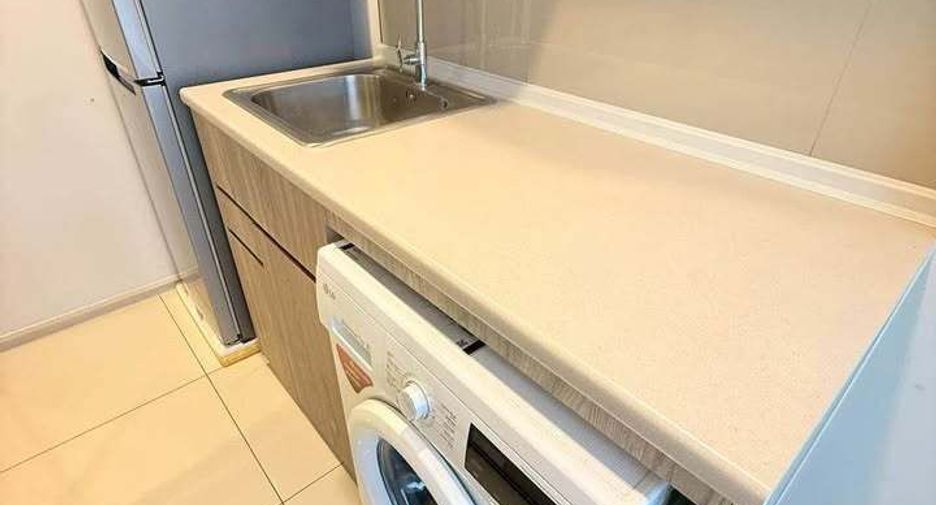 For rent studio condo in Phra Khanong, Bangkok