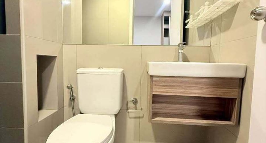 For rent studio condo in Phra Khanong, Bangkok