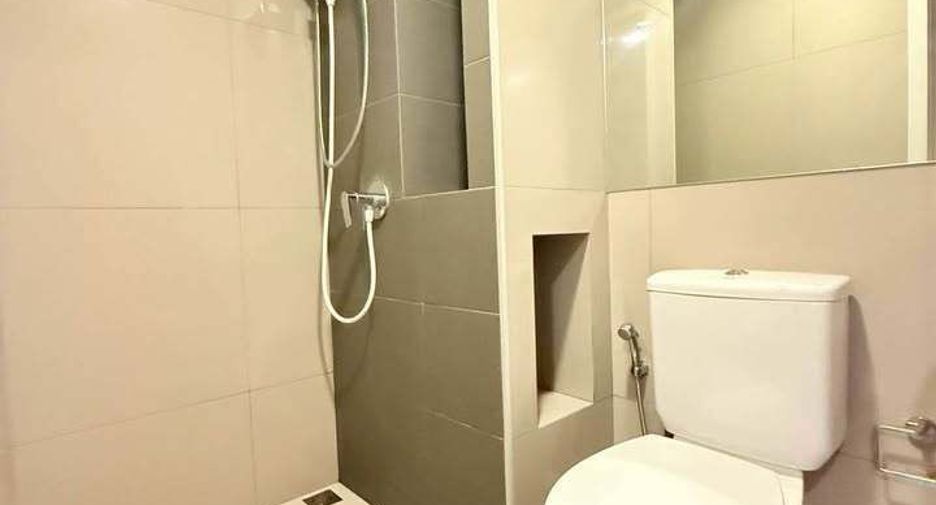 For rent studio condo in Phra Khanong, Bangkok