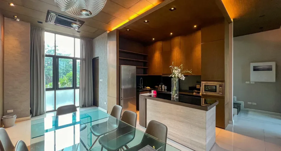 For rent 3 bedrooms house in Watthana, Bangkok
