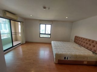 Condo en alquiler de 2 habitaciones en Phaya Thai, Bangkok