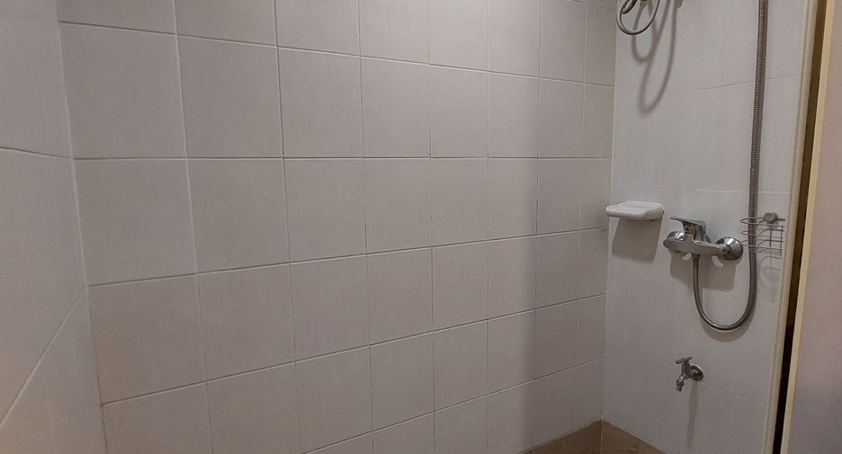 For rent 2 bedrooms condo in Phaya Thai, Bangkok