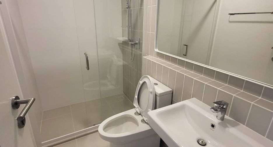 For rent 2 bedrooms townhouse in Prawet, Bangkok