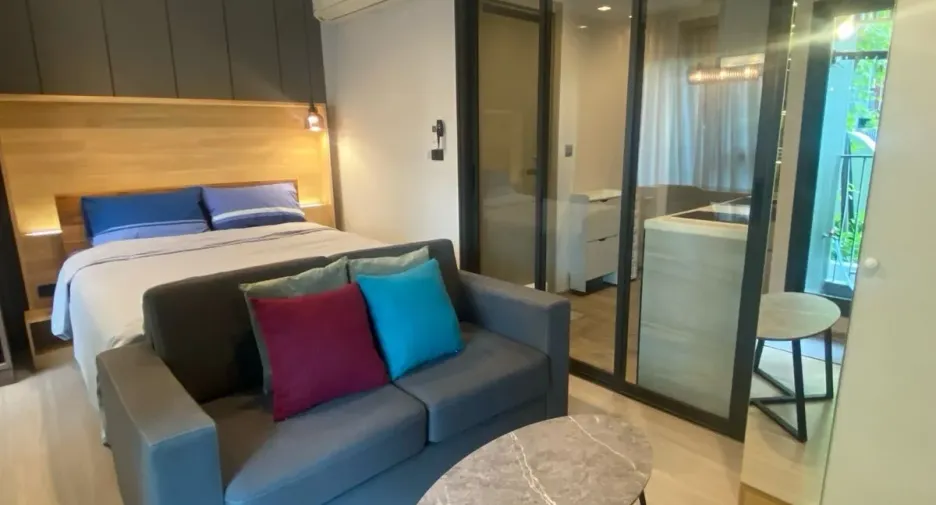 Condo en alquiler de estudio en Huai Khwang, Bangkok