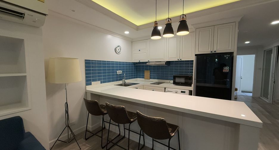 Wohnung zur Miete mit 3 Zimmer in Phra Khanong, Bangkok