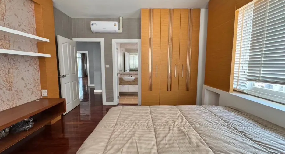 For rent 5 bedrooms house in Prawet, Bangkok