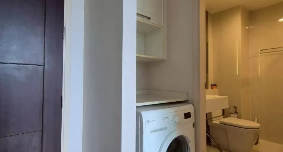 Condo en alquiler de 1 habitaciones en Phra Khanong, Bangkok