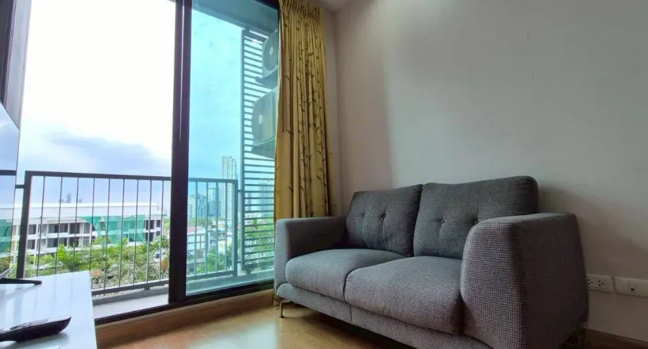 Condo en alquiler de 1 habitaciones en Phra Khanong, Bangkok