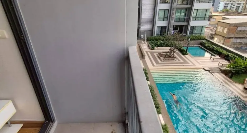 Condo en alquiler de 1 habitaciones en Phra Khanong, Bangkok