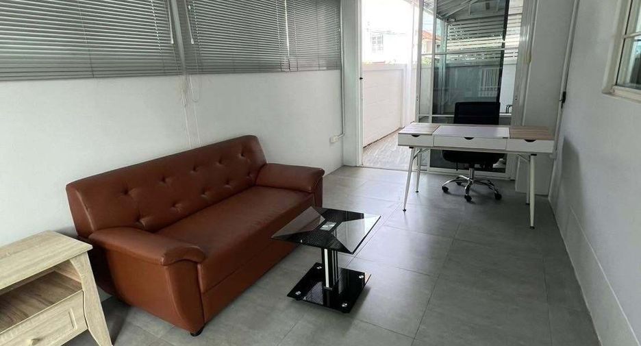 For rent 3 bedrooms house in Bang Khen, Bangkok