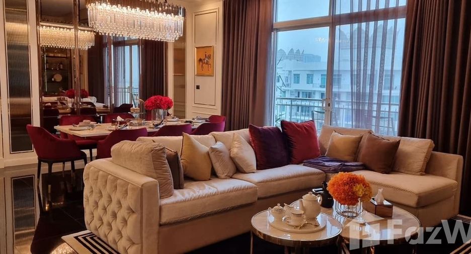 Wohnung zur Miete mit 4 Zimmer in Huai Khwang, Bangkok