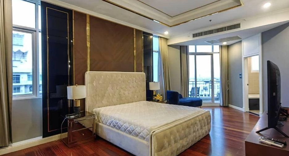 Wohnung zur Miete mit 4 Zimmer in Huai Khwang, Bangkok