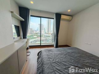 For rent 2 bedrooms condo in Khlong San, Bangkok