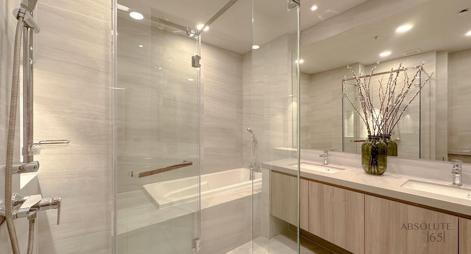 For rent 3 bedrooms condo in Bang Phli, Samut Prakan