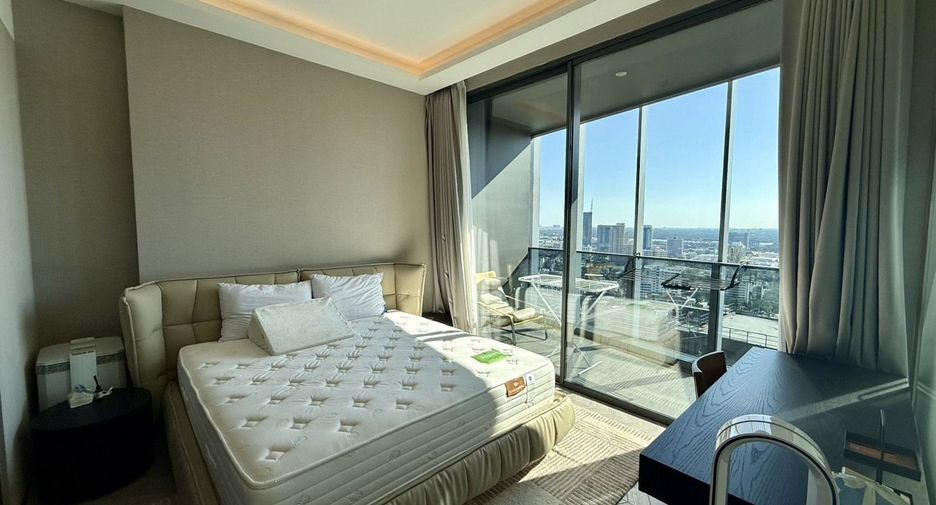 For rent 1 bed condo in Khlong Toei, Bangkok