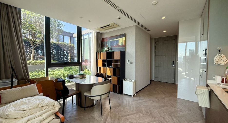 For rent 1 bed condo in Khlong Toei, Bangkok