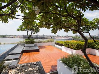For rent 3 bedrooms condo in Yan Nawa, Bangkok