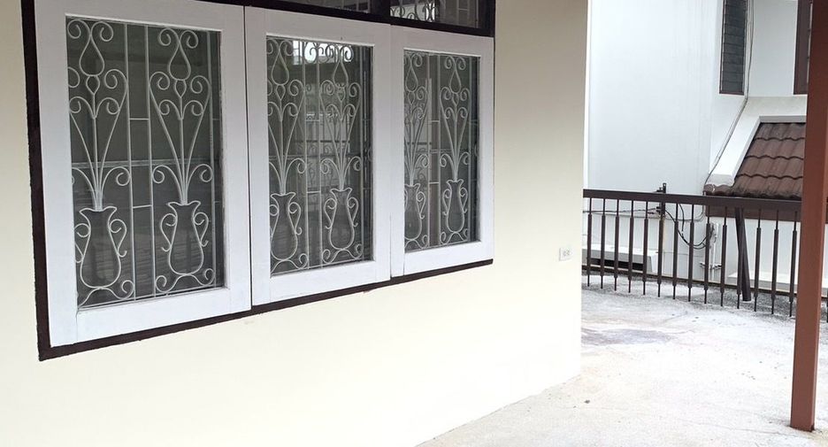 出租 3 卧室 独立屋 在 Din Daeng, 曼谷
