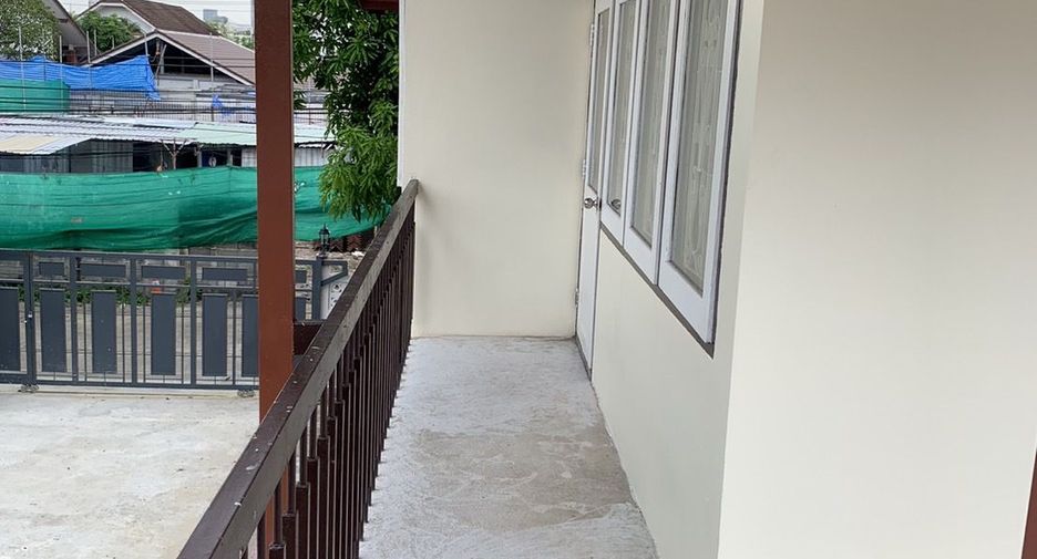 出租 3 卧室 独立屋 在 Din Daeng, 曼谷