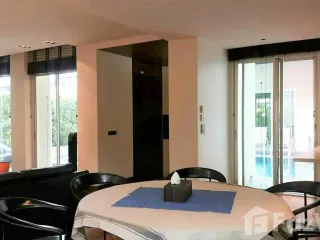 Villa en alquiler de 5 habitaciones en Prawet, Bangkok
