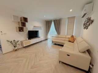 Casa en alquiler de 4 habitaciones en Bang Phli, Samut Prakan