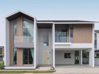 Casa en alquiler de 4 habitaciones en Bang Phli, Samut Prakan