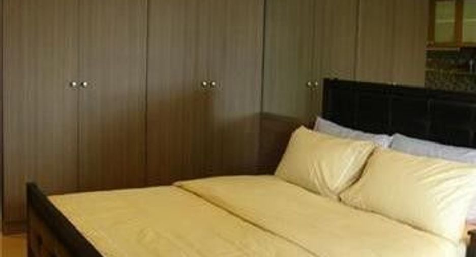 Wohnung zur Miete mit Studio in Khlong Toei, Bangkok