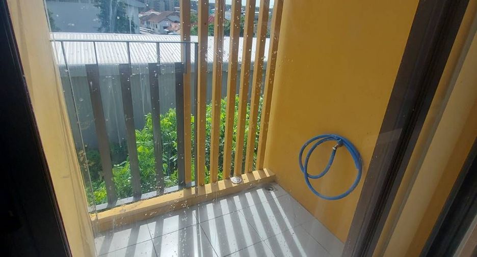 For rent 1 bed condo in Phra Khanong, Bangkok