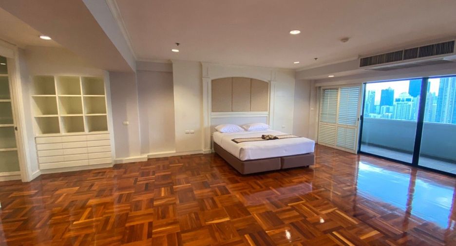 For rent 6 bedrooms condo in Watthana, Bangkok