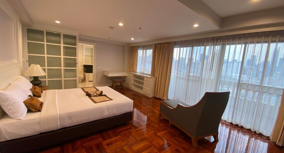 For rent 6 bedrooms condo in Watthana, Bangkok