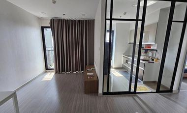 Condo en alquiler de 2 habitaciones en Bangkok Yai, Bangkok