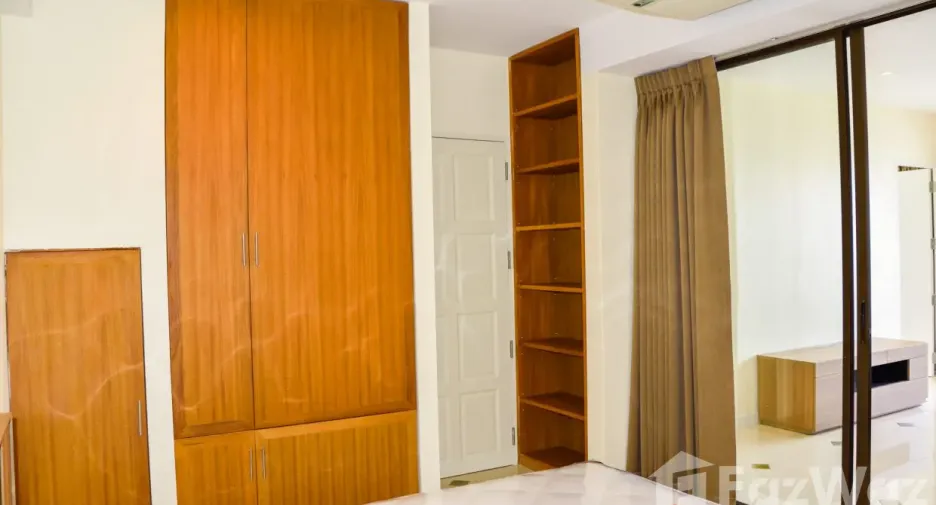 For rent 2 ベッドルーム condo in Sathon, Bangkok