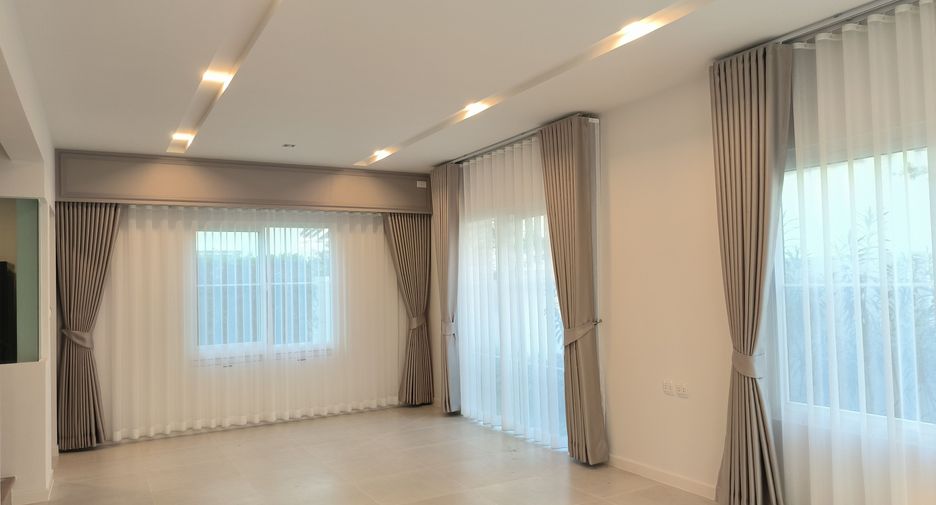 À louer 3 chambres maison à Bang Phli, Samut Prakan