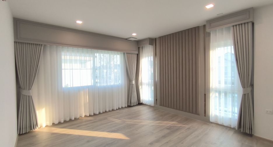 À louer 3 chambres maison à Bang Phli, Samut Prakan