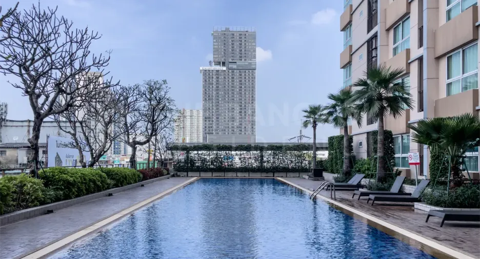 For rent 2 bedrooms condo in Khlong Toei, Bangkok