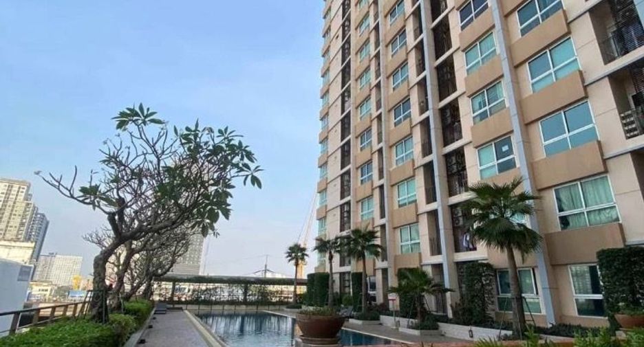 For rent 2 bedrooms condo in Khlong Toei, Bangkok