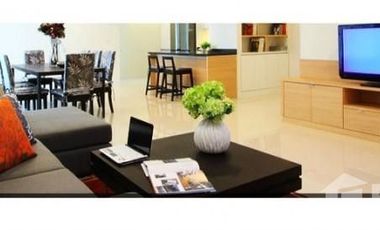 Condo en alquiler de 3 habitaciones en Khlong Toei, Bangkok