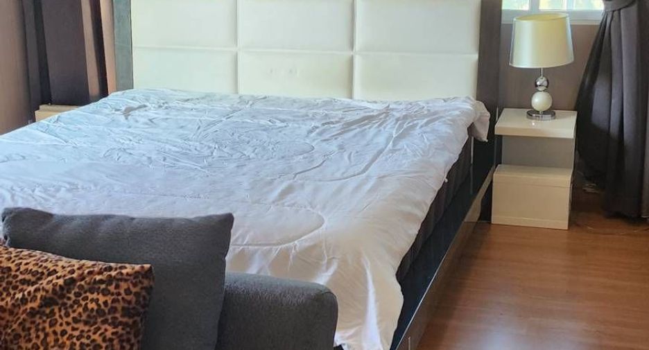 For rent 3 bedrooms house in Suan Luang, Bangkok