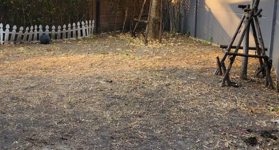 For rent 3 bedrooms house in Suan Luang, Bangkok