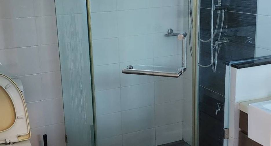 For rent 3 bedrooms house in Suan Luang, Bangkok