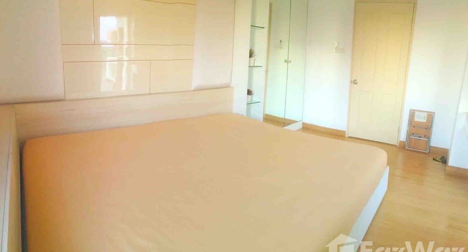 For rent 2 bedrooms condo in Phasi Charoen, Bangkok