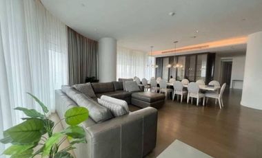 Condo en alquiler de 4 habitaciones en Pathum Wan, Bangkok