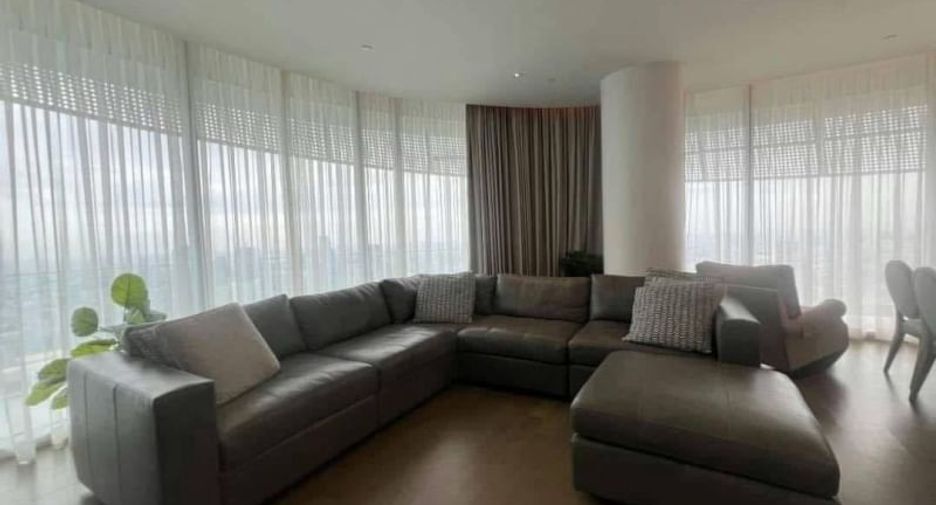 For rent 4 bedrooms condo in Pathum Wan, Bangkok